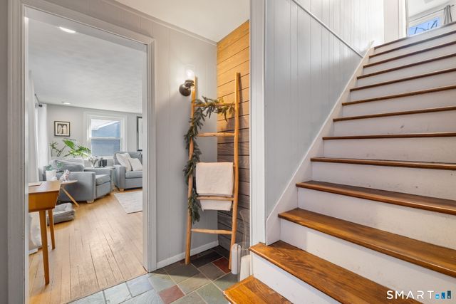 24 Peace Court, Plainville, CT 06062