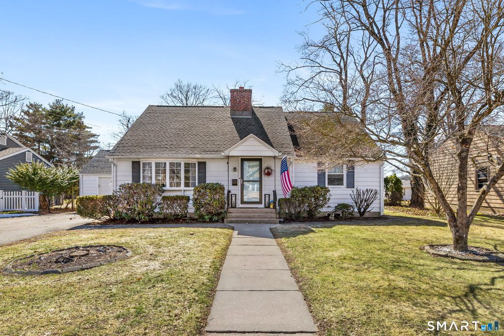 24 Peace Court, Plainville, CT 06062