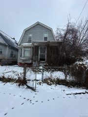 8843 Buhl Street, Detroit, MI 48214