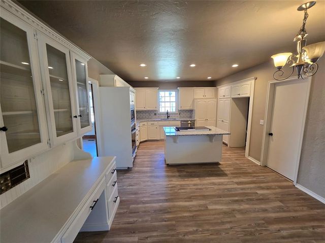 10900 Abbeywood, Oklahoma City, OK 73170