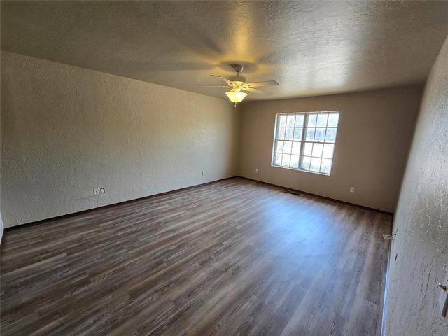 10900 Abbeywood, Oklahoma City, OK 73170