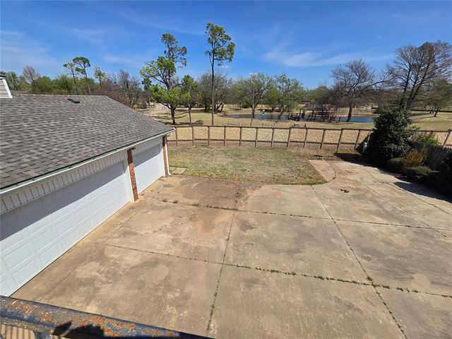 10900 Abbeywood, Oklahoma City, OK 73170