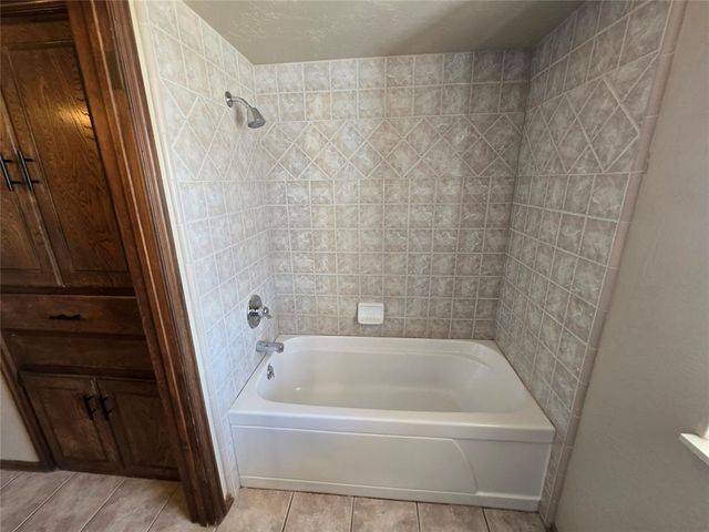 10900 Abbeywood, Oklahoma City, OK 73170