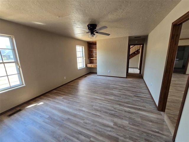 10900 Abbeywood, Oklahoma City, OK 73170
