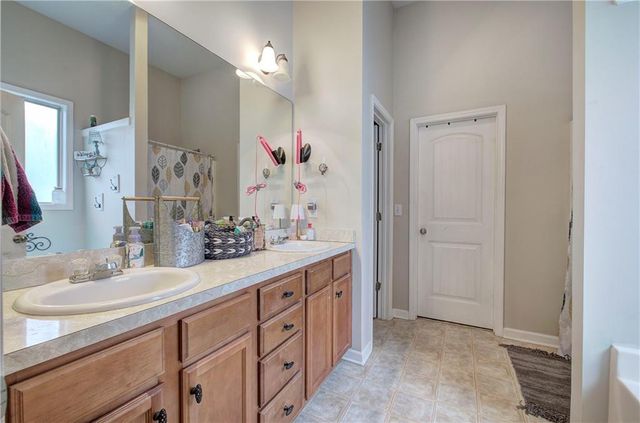 12 Maple Grove Drive, Adairsville, GA 30103