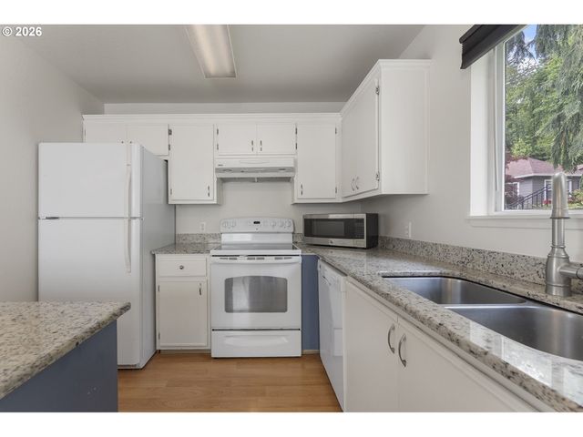 20915 FAWN Ct 45, West Linn, OR 97068