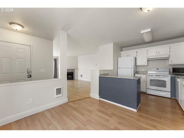 20915 FAWN Ct 45, West Linn, OR 97068