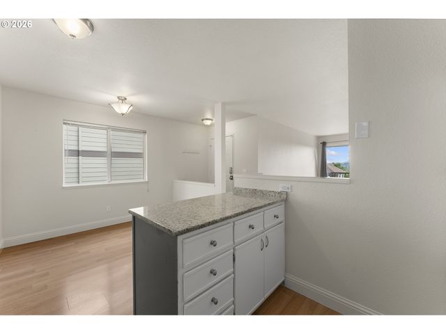 20915 FAWN Ct 45, West Linn, OR 97068