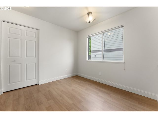 20915 FAWN Ct 45, West Linn, OR 97068
