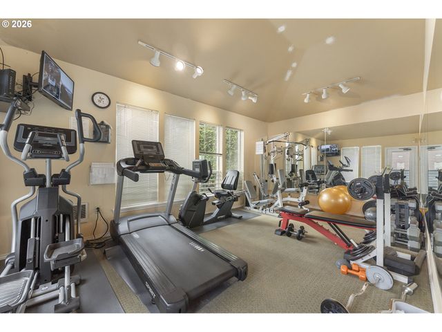20915 FAWN Ct 45, West Linn, OR 97068