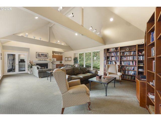 20915 FAWN Ct 45, West Linn, OR 97068