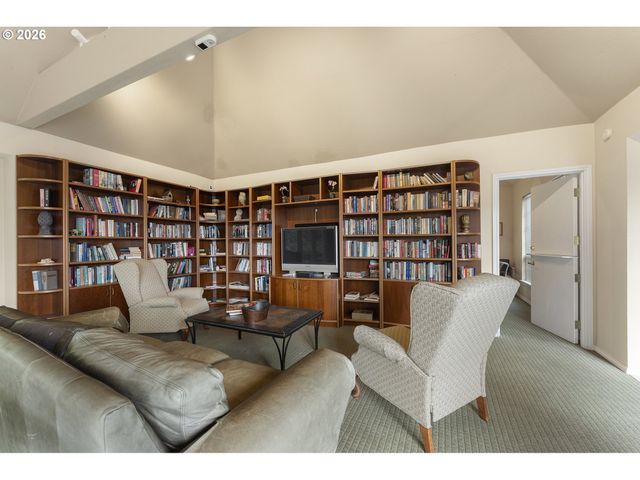 20915 FAWN Ct 45, West Linn, OR 97068