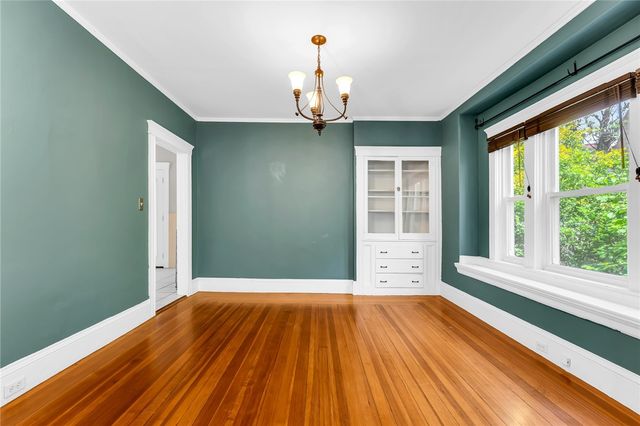 1058 Narragansett Boulevard, Cranston, RI 02905