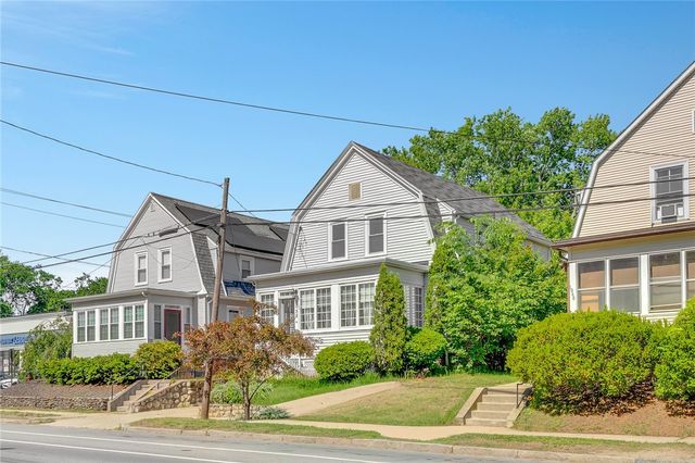 1058 Narragansett Boulevard, Cranston, RI 02905