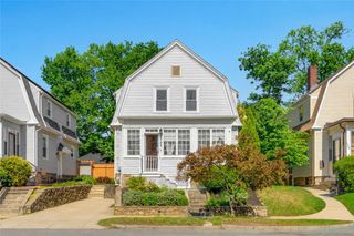 1058 Narragansett Boulevard, Cranston, RI 02905