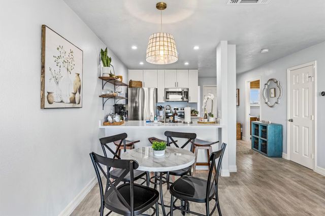 7600 Seawall Boulevard 208, Galveston, TX 77551