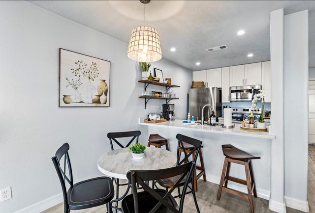 7600 Seawall Boulevard 208, Galveston, TX 77551