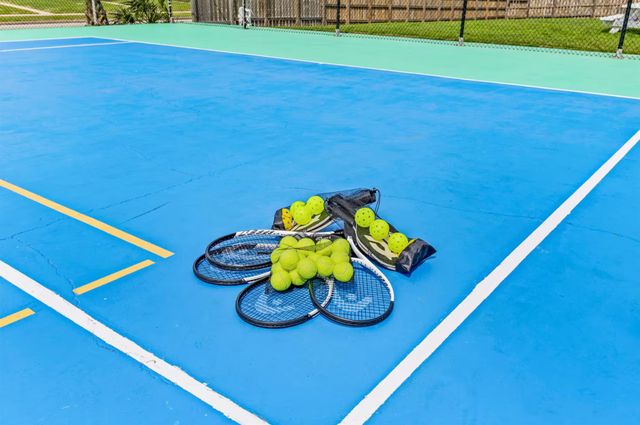 7600 Seawall Boulevard 208, Galveston, TX 77551