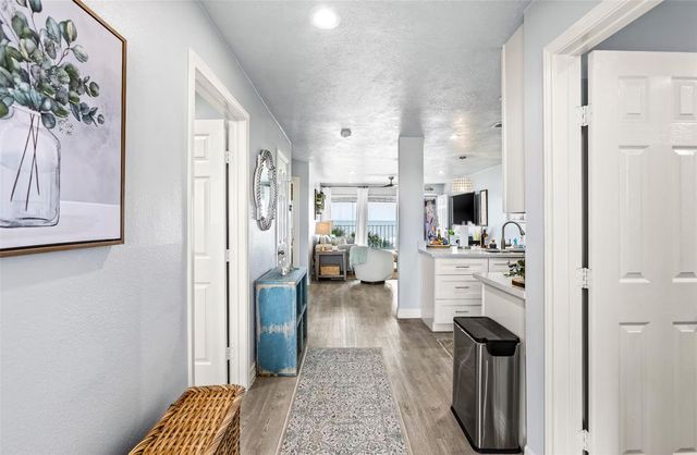 7600 Seawall Boulevard 208, Galveston, TX 77551