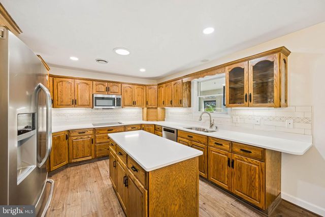 2165 HARNEY RD, Littlestown, PA 17340