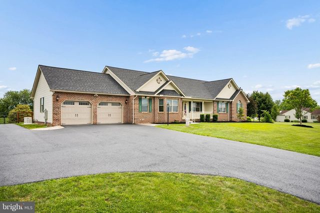 2165 HARNEY RD, Littlestown, PA 17340