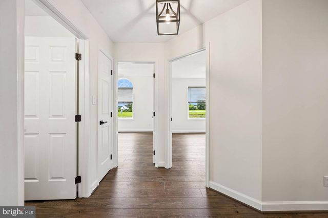 2165 HARNEY RD, Littlestown, PA 17340