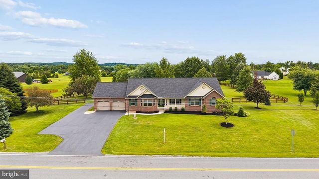 2165 HARNEY RD, Littlestown, PA 17340