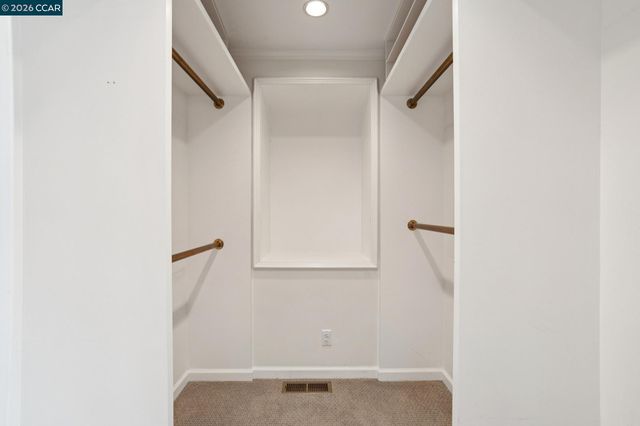 5430 Proctor Ave, Oakland, CA 94618