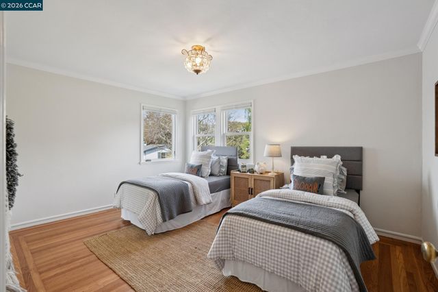 5430 Proctor Ave, Oakland, CA 94618