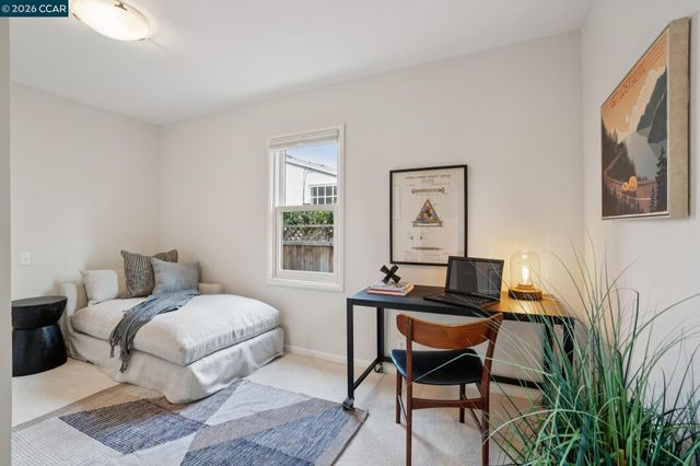 5430 Proctor Ave, Oakland, CA 94618