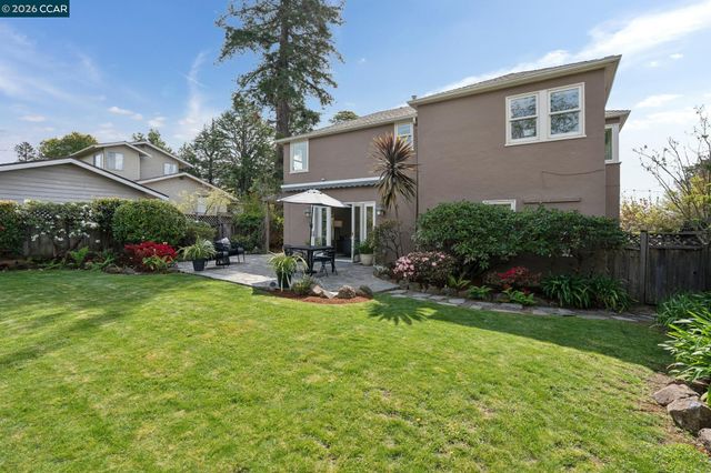 5430 Proctor Ave, Oakland, CA 94618