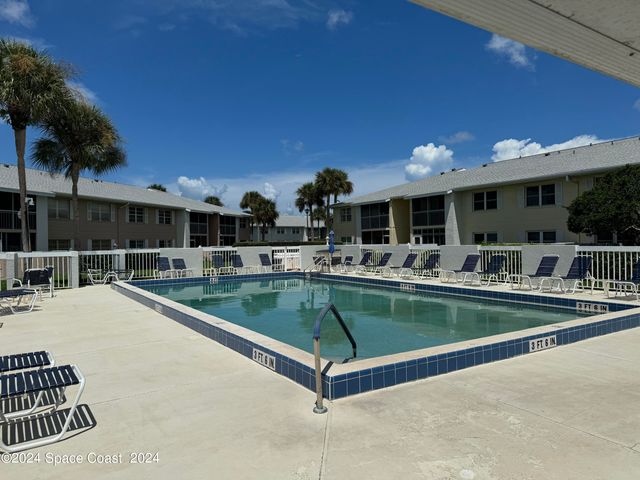 933 Sonesta Avenue NE 102, Palm Bay, FL 32905