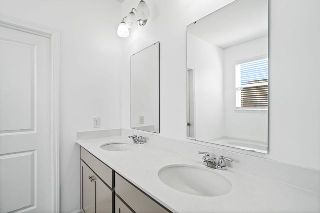 502 Misty Bluff Circle, Huger, SC 29450