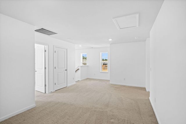 502 Misty Bluff Circle, Huger, SC 29450