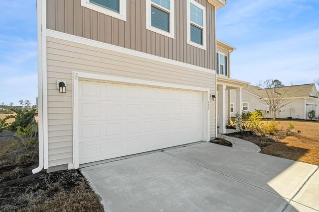 502 Misty Bluff Circle, Huger, SC 29450