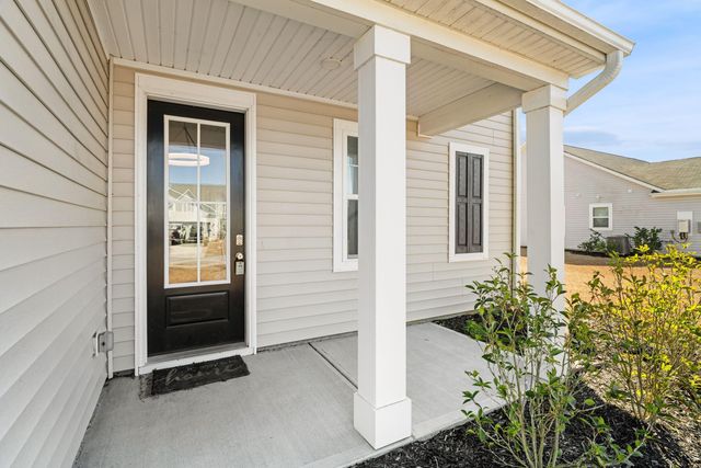 502 Misty Bluff Circle, Huger, SC 29450