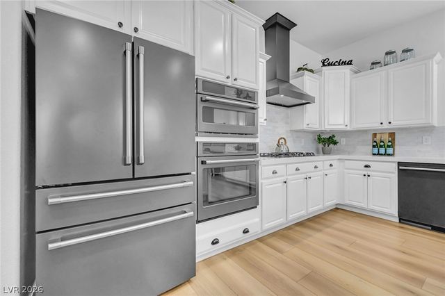 9155 Cimarron River Court, Las Vegas, NV 89149