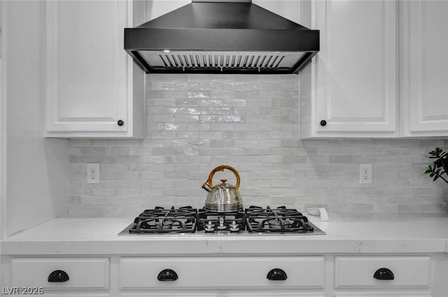 9155 Cimarron River Court, Las Vegas, NV 89149