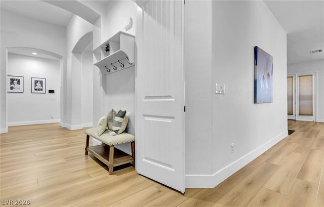 9155 Cimarron River Court, Las Vegas, NV 89149