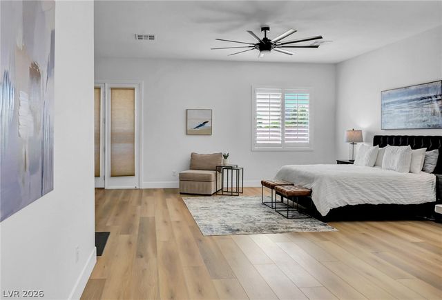 9155 Cimarron River Court, Las Vegas, NV 89149