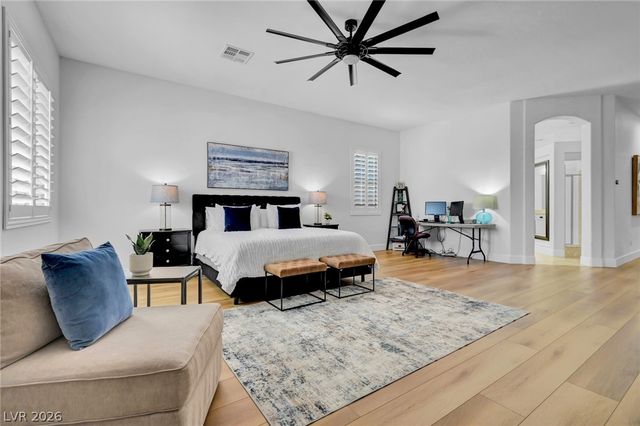 9155 Cimarron River Court, Las Vegas, NV 89149