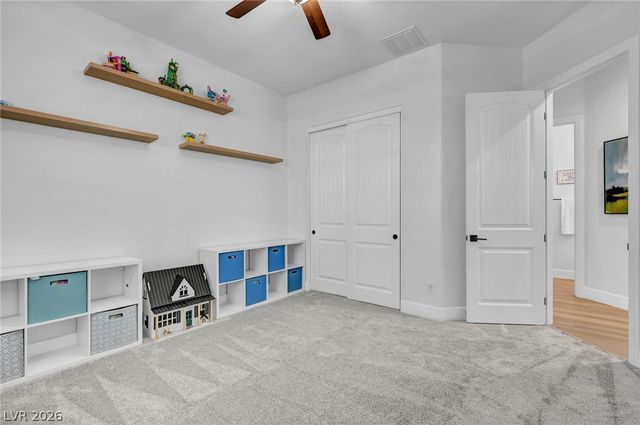 9155 Cimarron River Court, Las Vegas, NV 89149