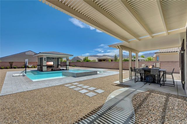 9155 Cimarron River Court, Las Vegas, NV 89149