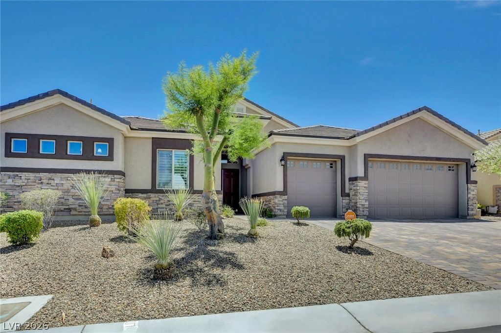 9155 Cimarron River Court, Las Vegas, NV 89149