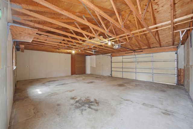 18037 Ridgewood Avenue, Lansing, IL 60438