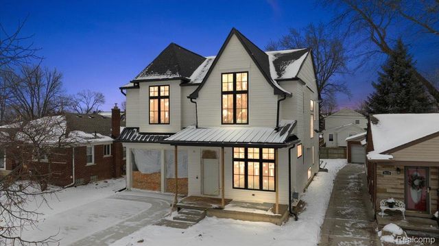 2694 Dorchester Road, Birmingham, MI 48009