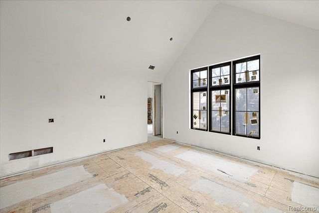 2694 Dorchester Road, Birmingham, MI 48009