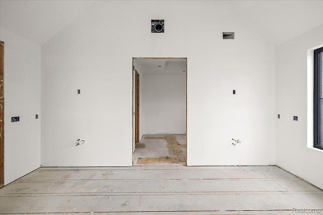 2694 Dorchester Road, Birmingham, MI 48009