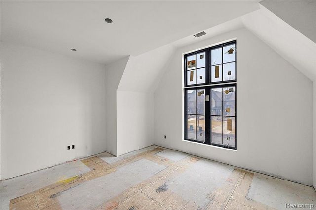 2694 Dorchester Road, Birmingham, MI 48009