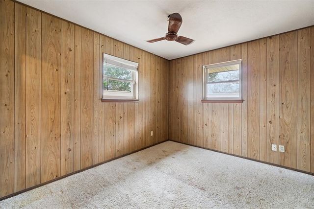 968 NW 5th Street, Moore, OK 73160